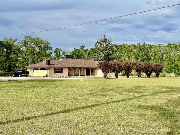 1460 E GREEN Street , Perry, FL 32347