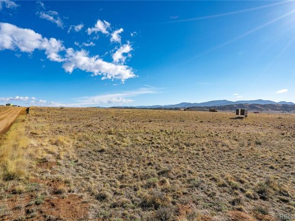 Doe Street , Hartsel, CO 80449
