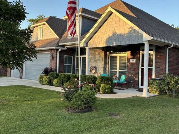 7605 N 144th Avenue E, Owasso, OK 74055