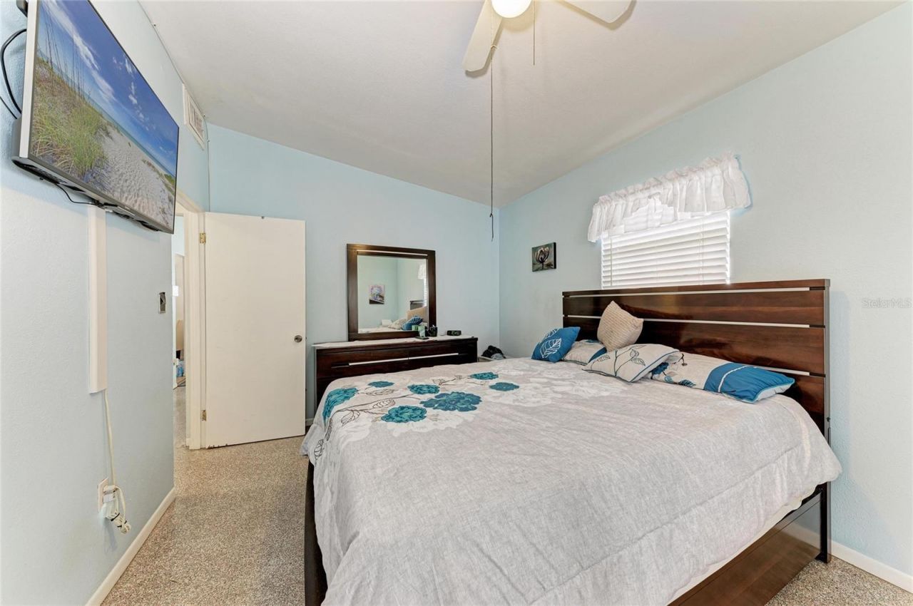 2564 Wood Street, Sarasota, FL 34237 Photo