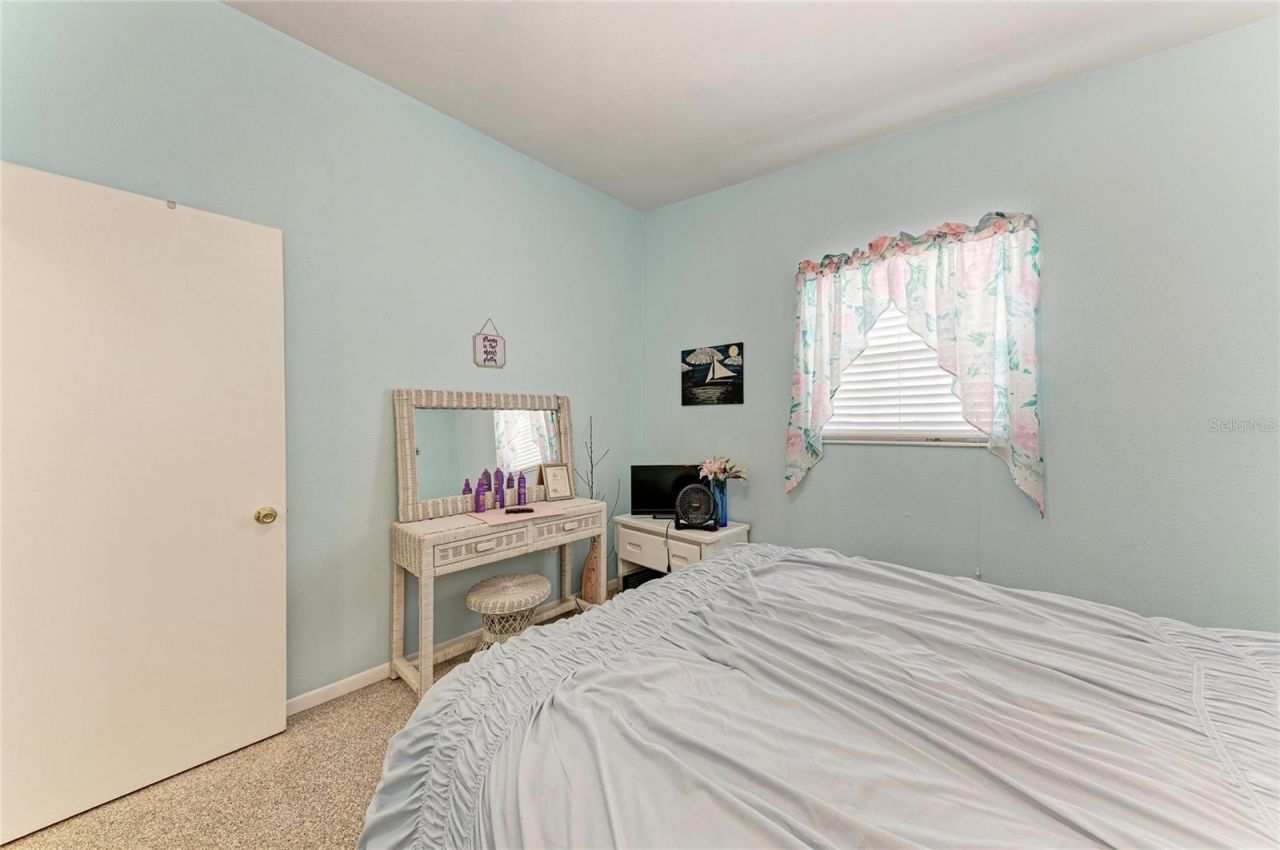 2564 Wood Street, Sarasota, FL 34237 Photo