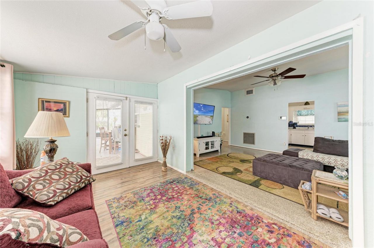2564 Wood Street, Sarasota, FL 34237 Photo