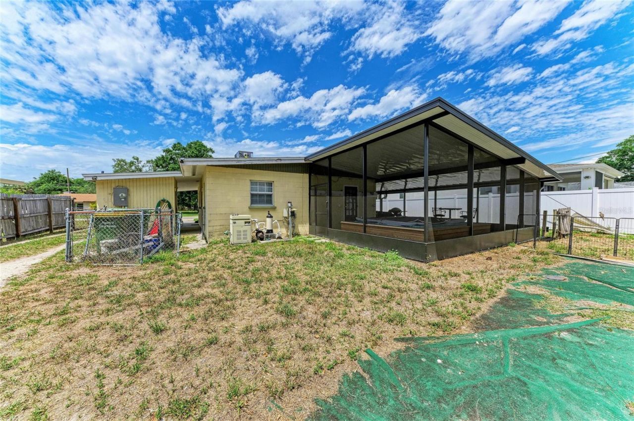 2564 Wood Street, Sarasota, FL 34237 Photo
