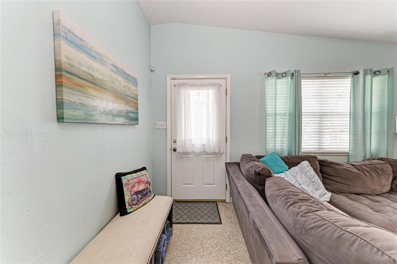 2564 Wood Street, Sarasota, FL 34237 Photo