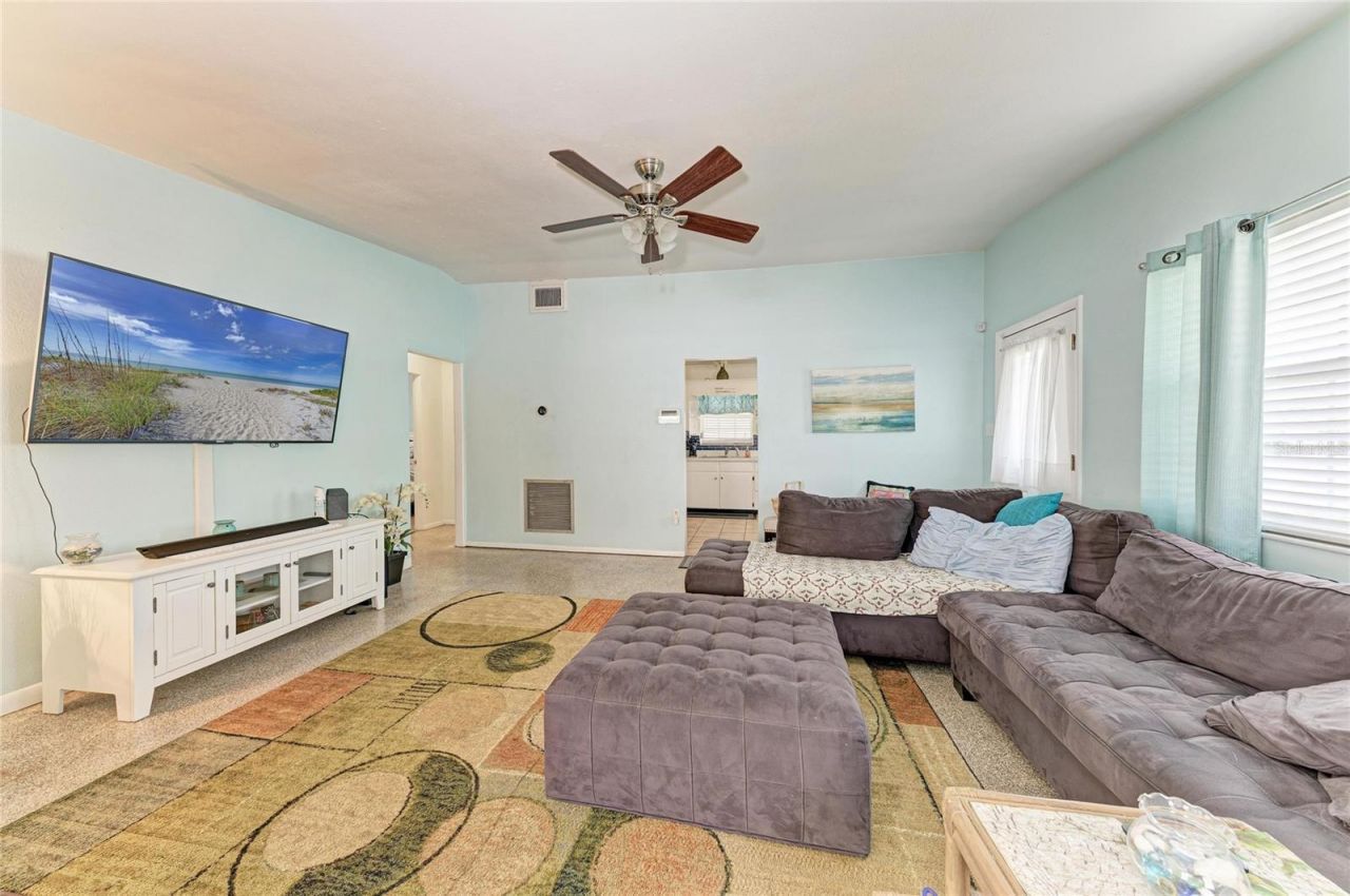 2564 Wood Street, Sarasota, FL 34237 Photo