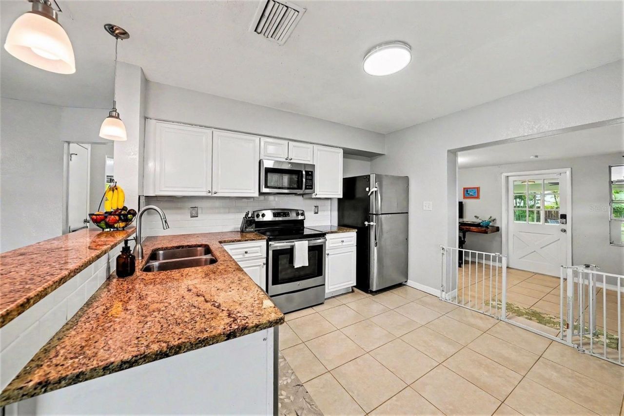 3901 13th Avenue N, Saint Petersburg, FL 33713 Photo