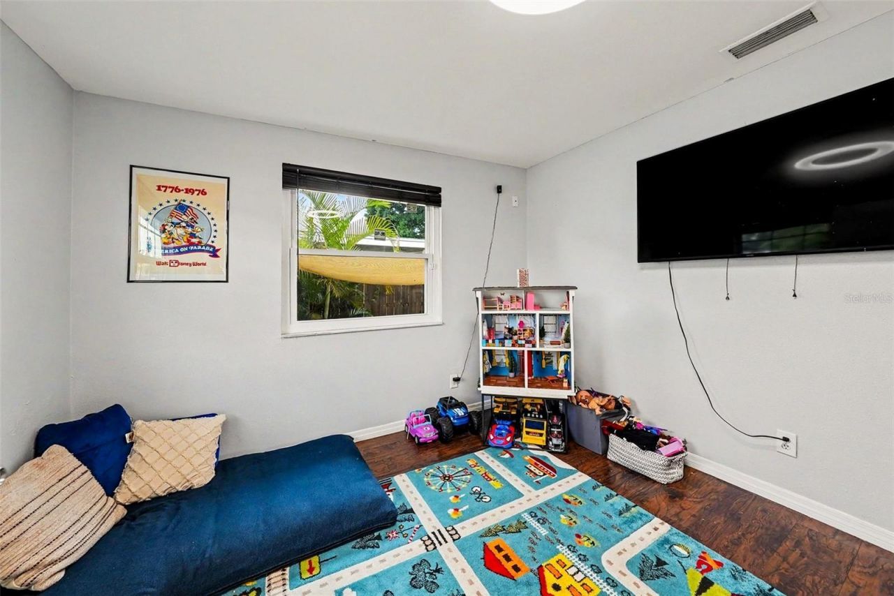 3901 13th Avenue N, Saint Petersburg, FL 33713 Photo