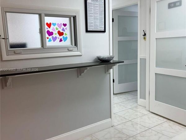 2100 W 76th St , Unit 407, Hialeah, FL 33016
