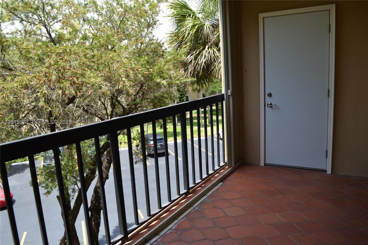 10855 SW 112th Ave , Unit 309, Miami, FL 33176 Photo