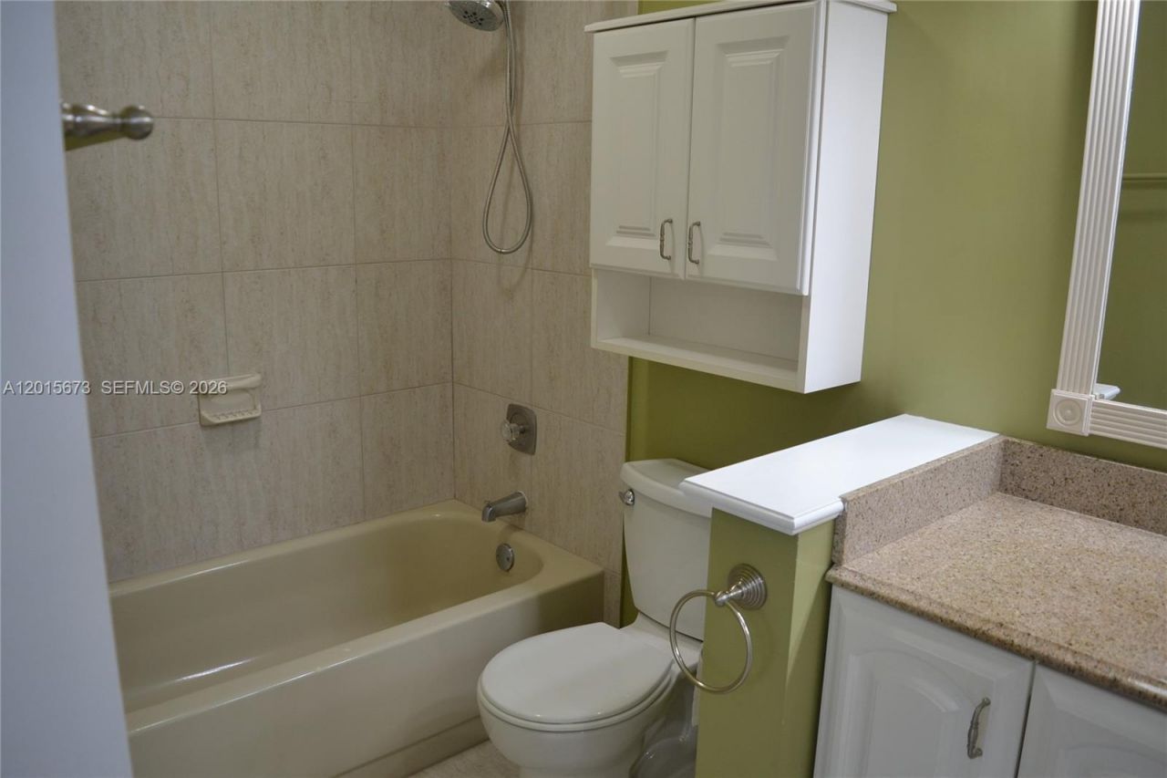 10855 SW 112th Ave , Unit 309, Miami, FL 33176 Photo