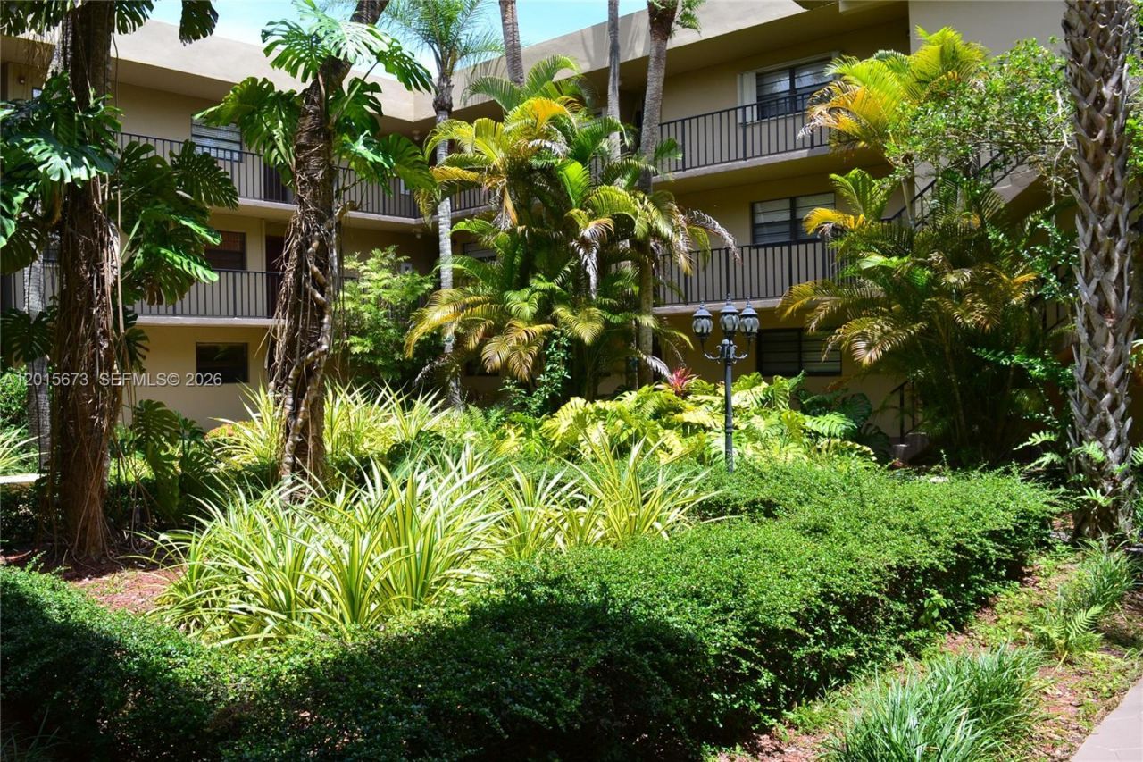 10855 SW 112th Ave , Unit 309, Miami, FL 33176 Photo