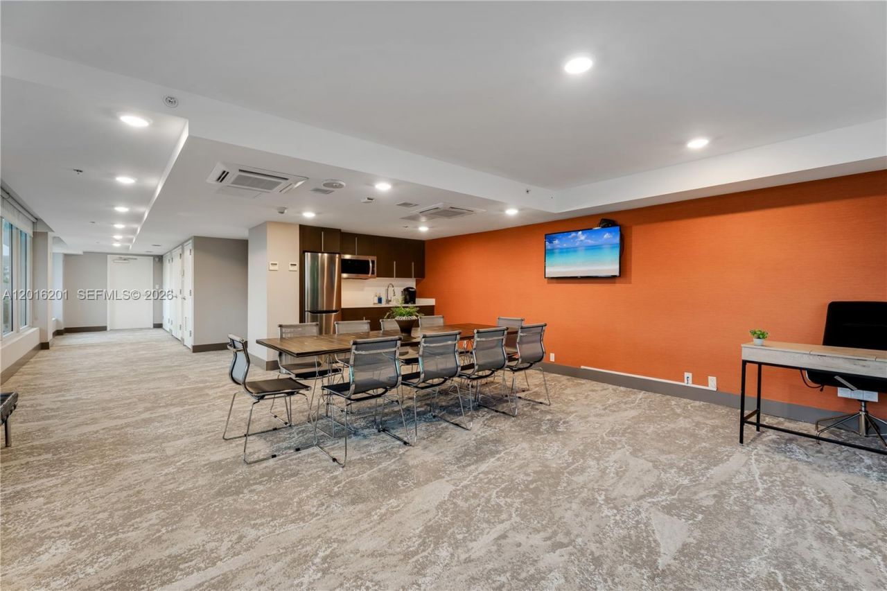 9261 E Bay Harbor Dr , Unit 607, Bay Harbor Islands, FL 33154 Photo