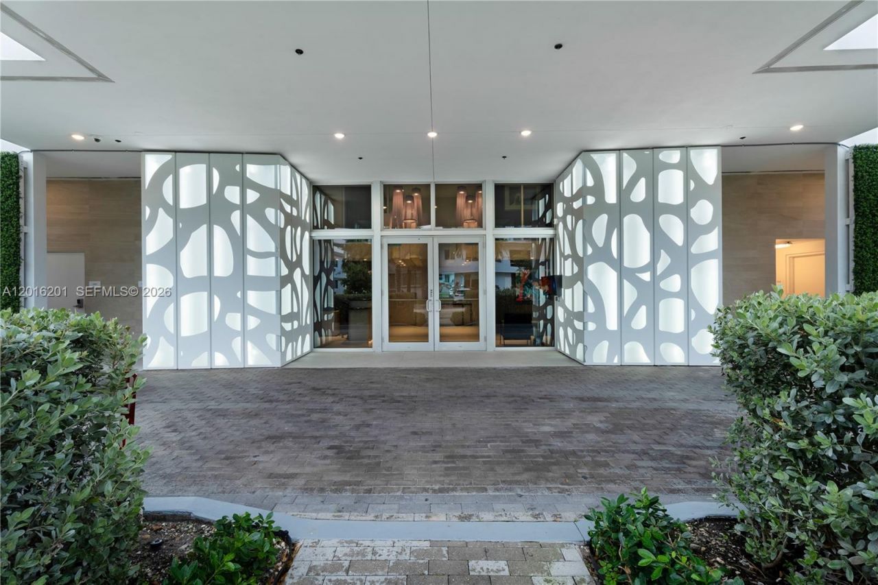 9261 E Bay Harbor Dr , Unit 607, Bay Harbor Islands, FL 33154 Photo