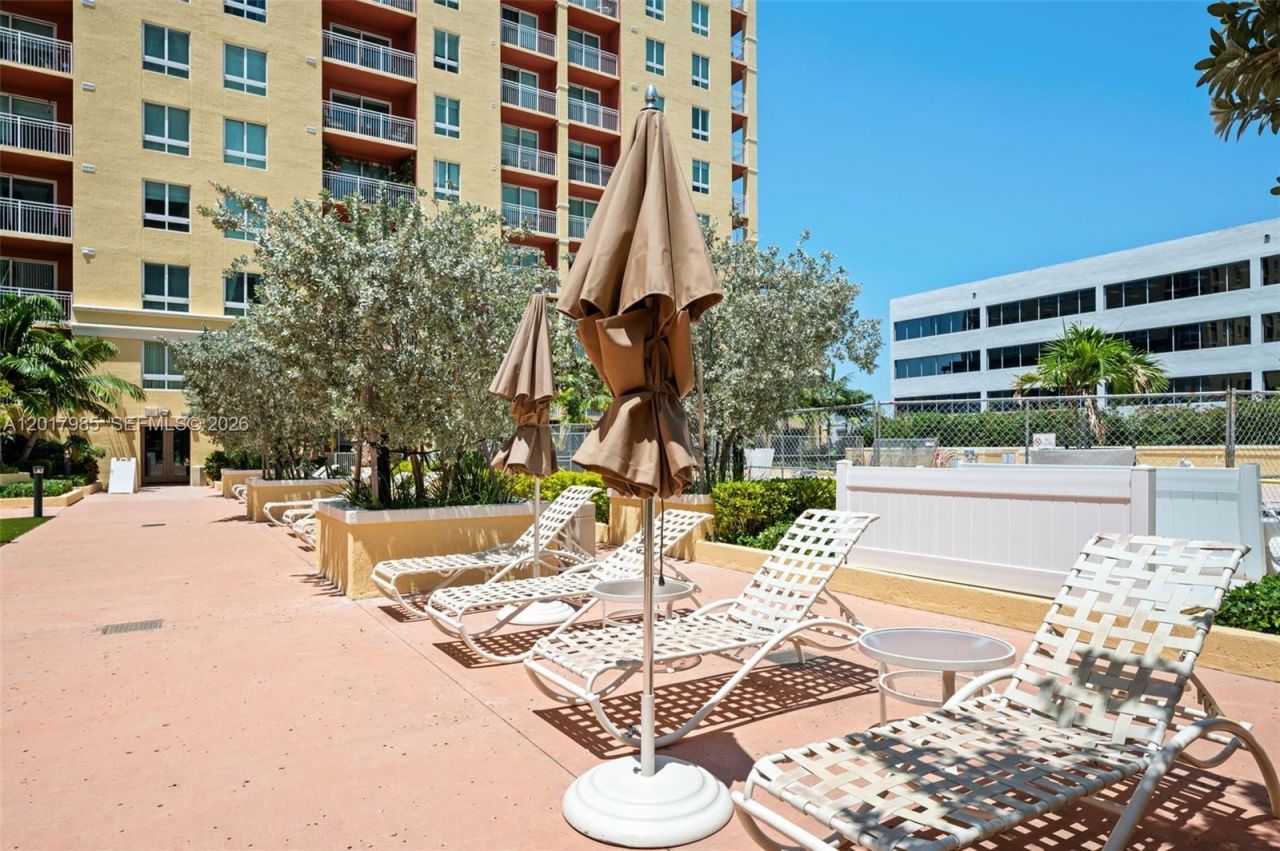 7350 SW 89th St, Unit 314S, Miami, FL 33156 Photo