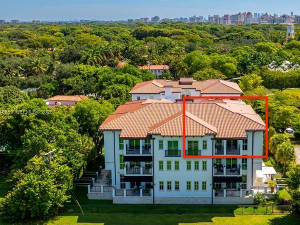 1228 Anastasia Ave, Unit 304, Coral Gables, FL 33134