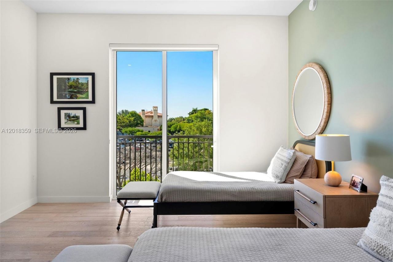 1228 Anastasia Ave, Unit 304, Coral Gables, FL 33134 Photo