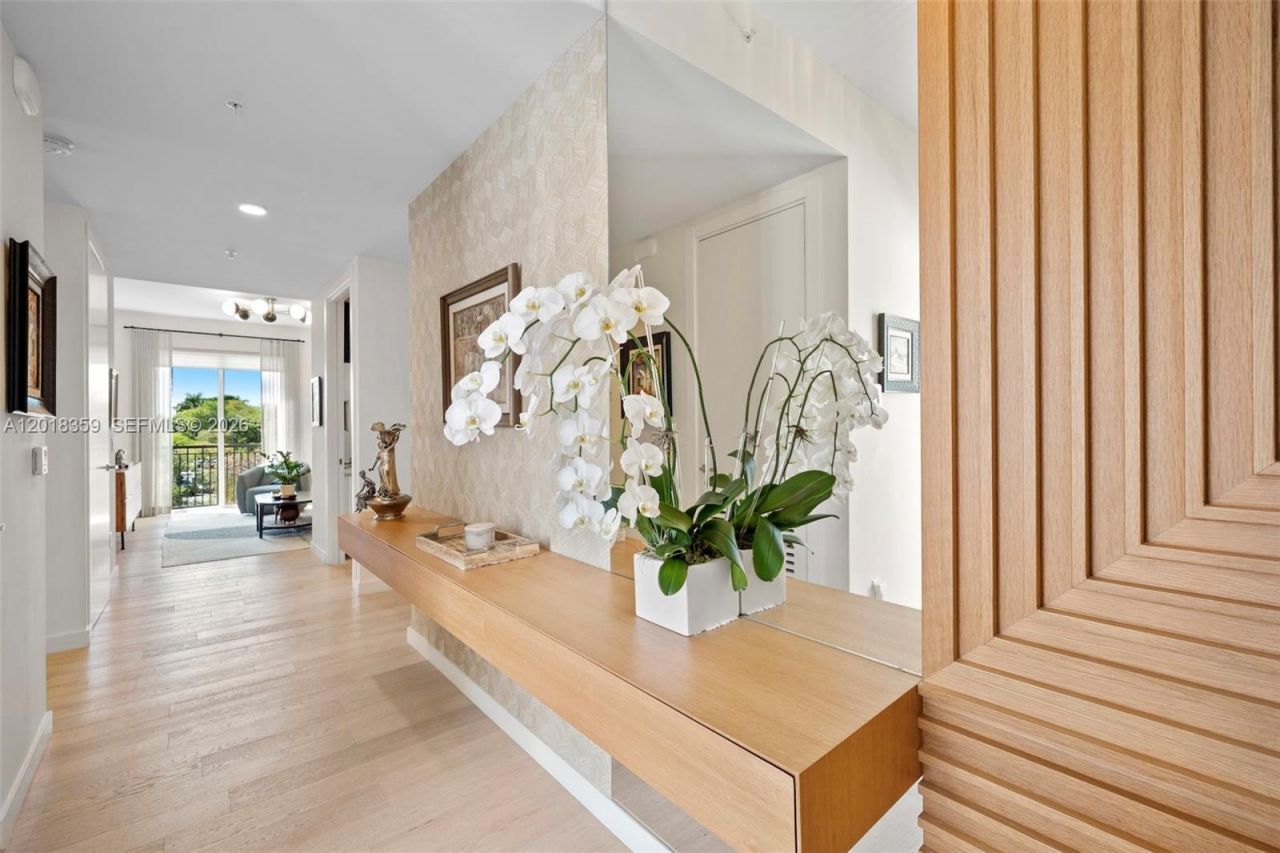 1228 Anastasia Ave, Unit 304, Coral Gables, FL 33134 Photo