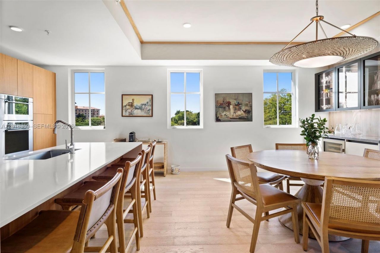 1228 Anastasia Ave, Unit 304, Coral Gables, FL 33134 Photo