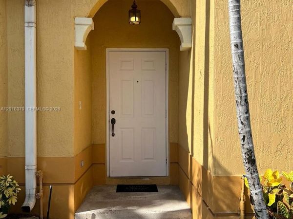 10777 NW 84th Ln , Unit 5-42, Doral, FL 33178