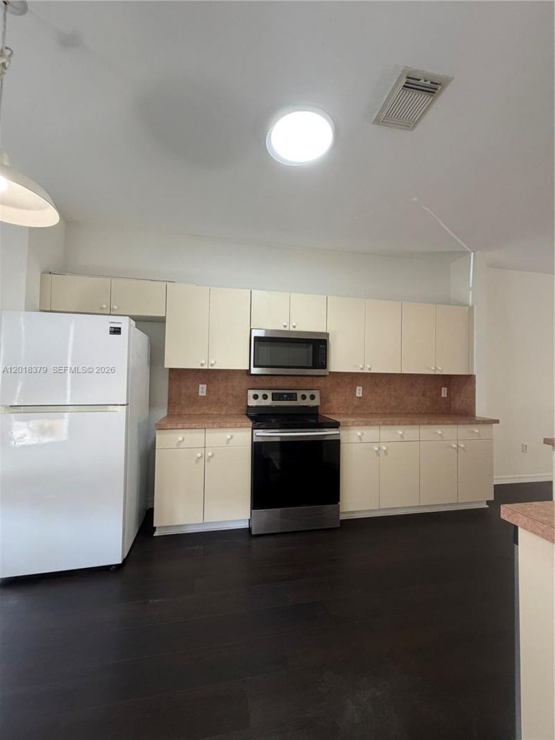 10777 NW 84th Ln, Unit 5-42, Doral, FL 33178 Photo