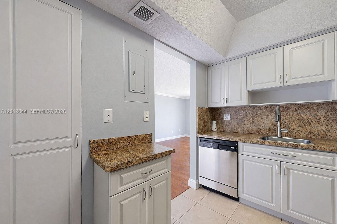 3581 SW 117th Ave , Unit 5-308, Miami, FL 33175 Photo