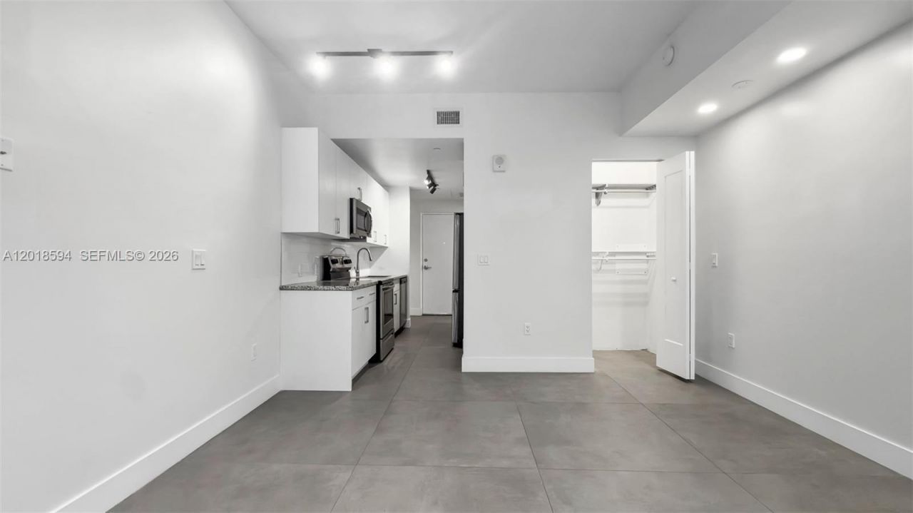 1536 NW 15th Ave, Unit 203, Miami, FL 33125 Photo