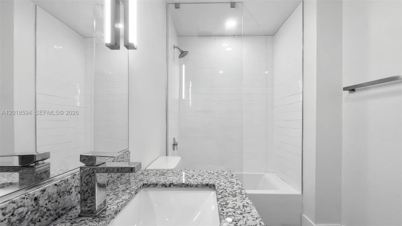 1536 NW 15th Ave, Unit 203, Miami, FL 33125 Photo