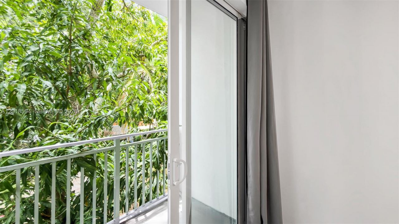 1536 NW 15th Ave, Unit 203, Miami, FL 33125 Photo
