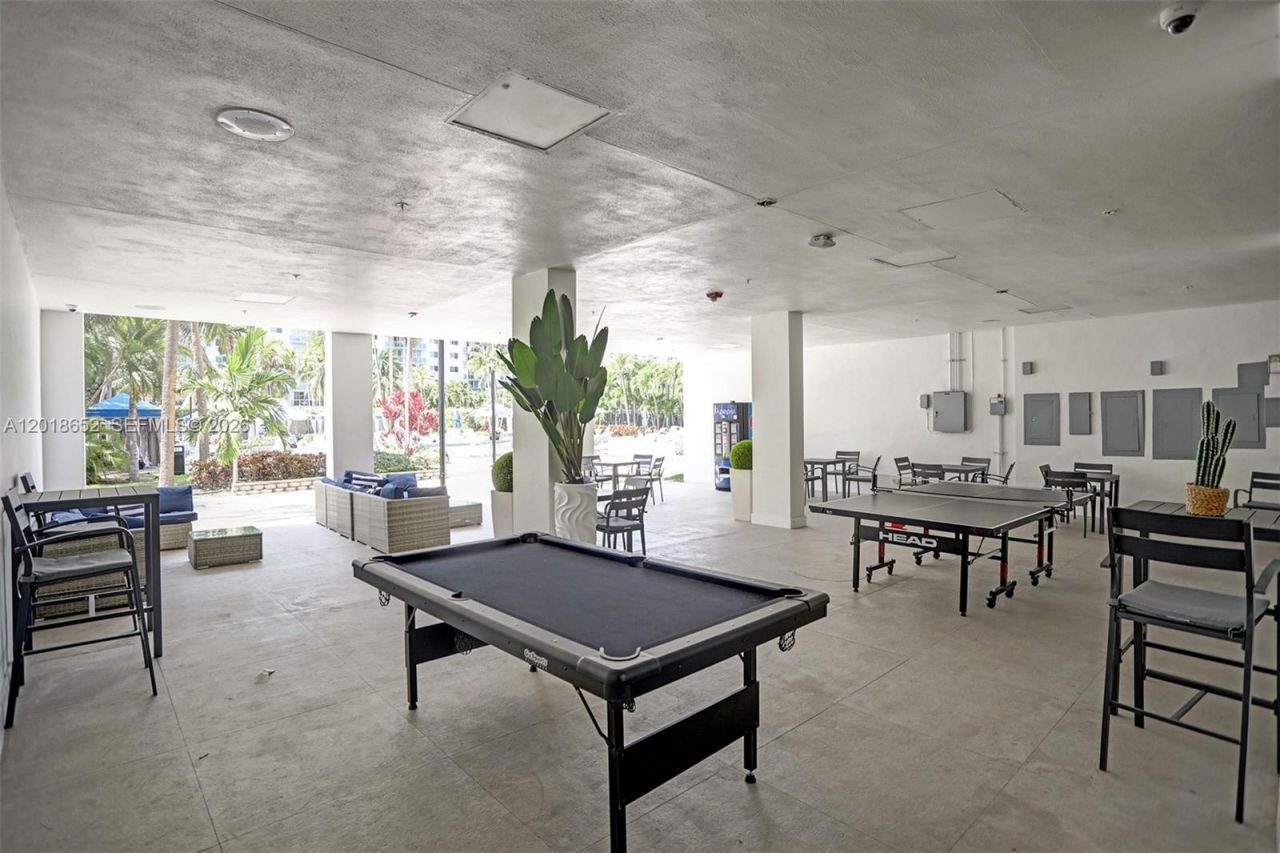 19370 Collins Ave , Unit 426, Sunny Isles Beach, FL 33160 Photo