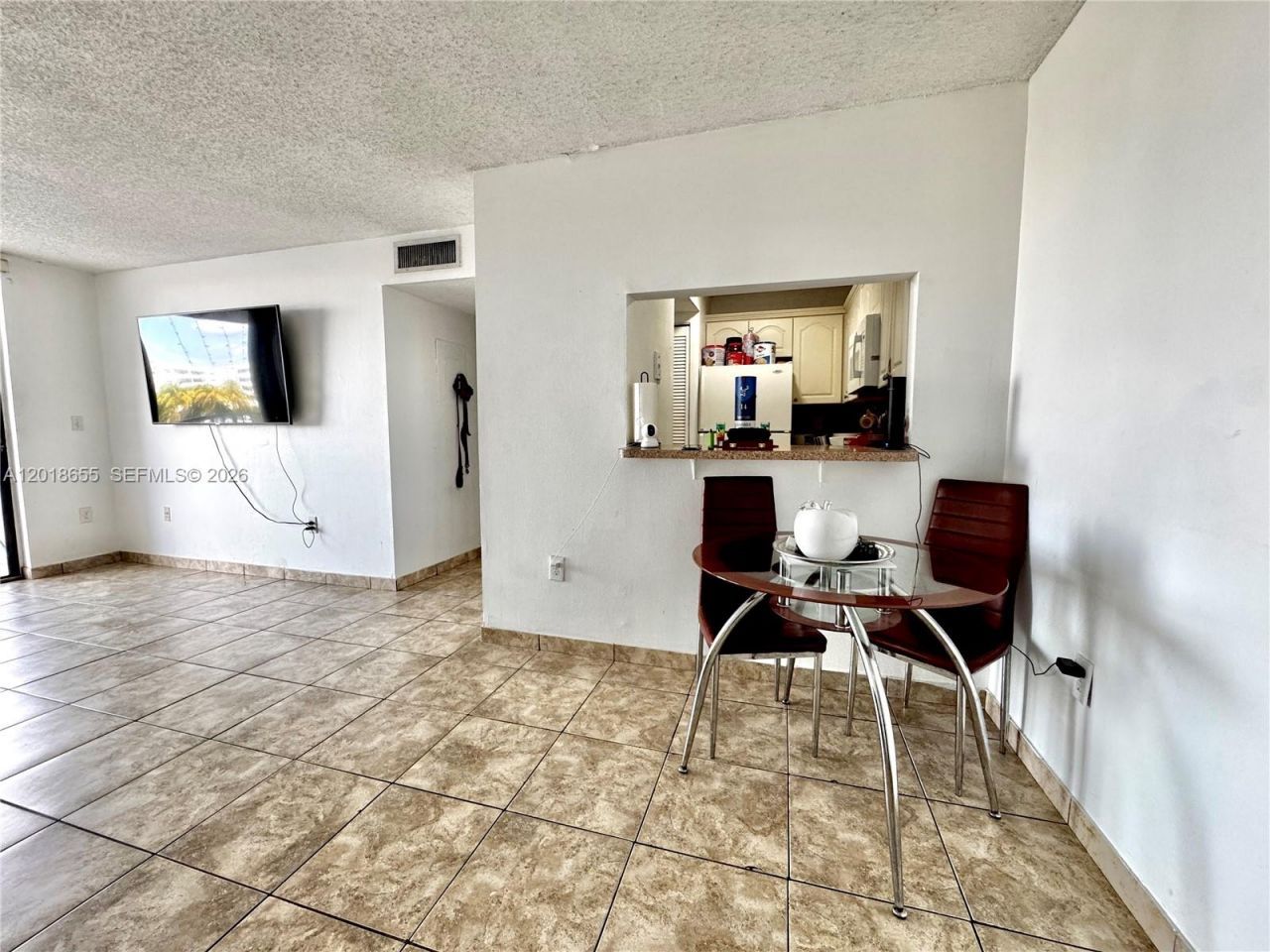 8145 NW 7th St, Unit 404, Miami, FL 33126 Photo