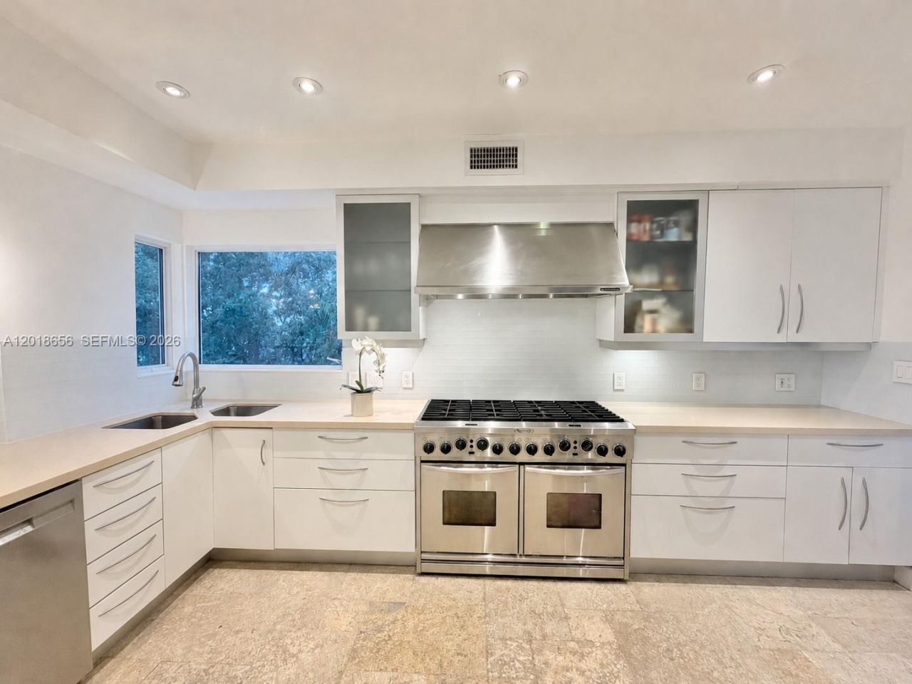 224 S Coconut Ln , Miami Beach, FL 33139 Photo