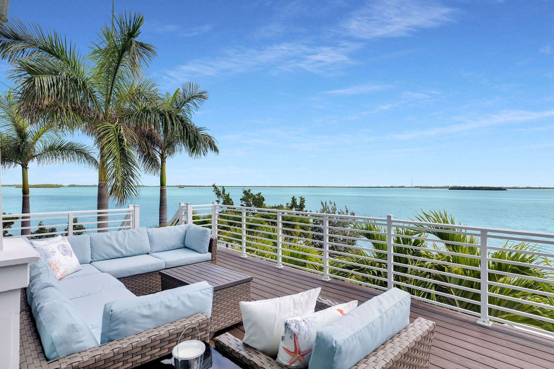 17387 Dolphin Street E, Sugarloaf Key, FL 33042 Photo