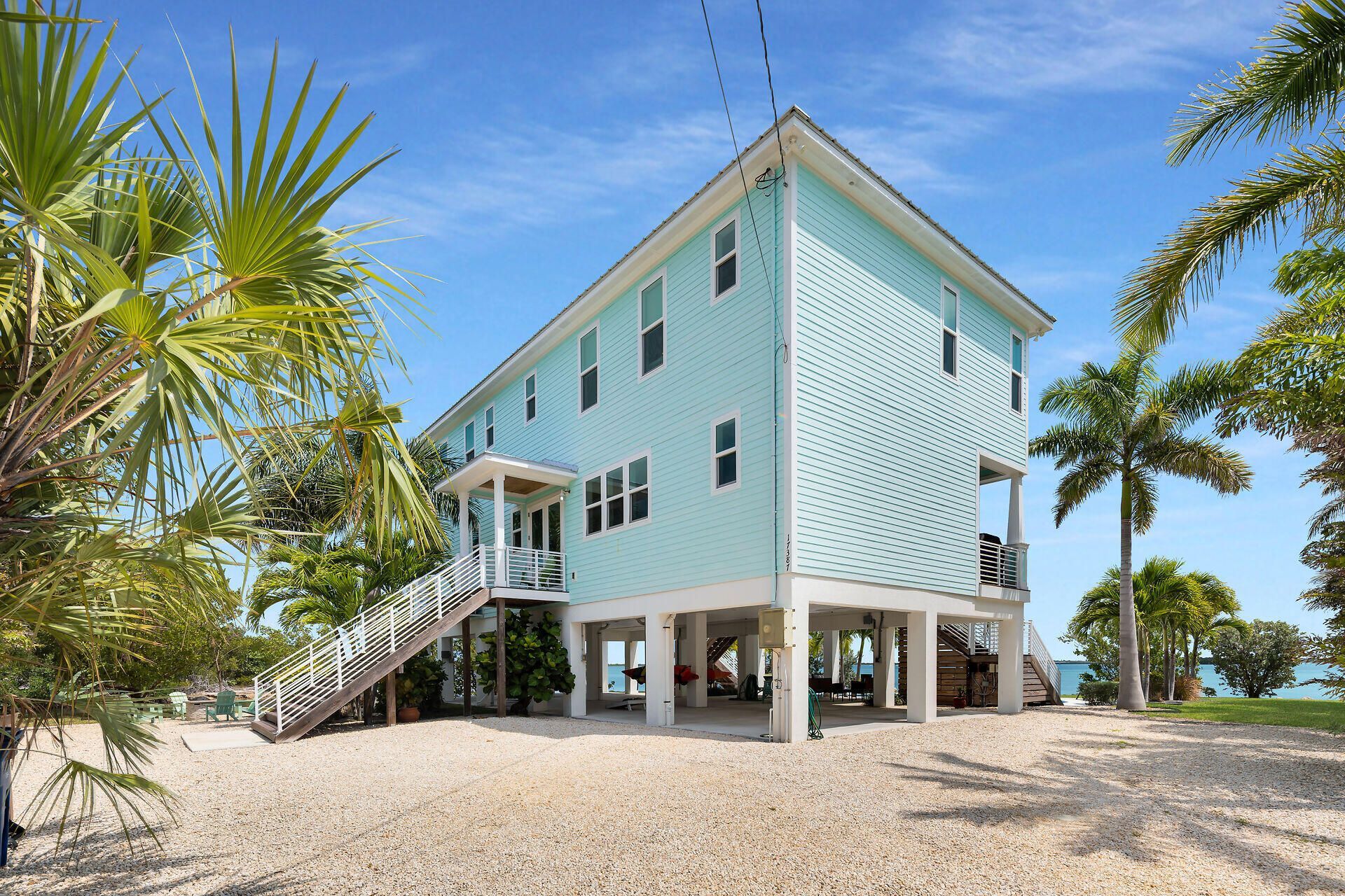 17387 Dolphin Street E, Sugarloaf Key, FL 33042 Photo