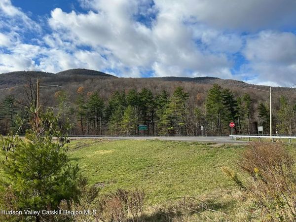 5485 Ny-212 , Mount Tremper, NY 12457