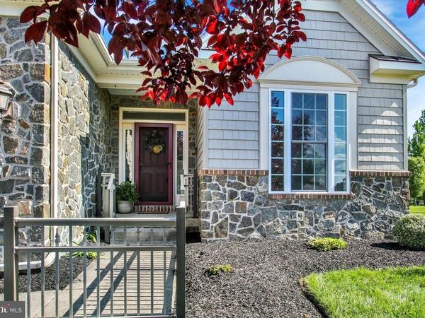 24 ST MICHAELS WAY, HANOVER, PA 17331