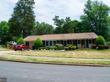 5810 HELMSDALE LANE, ALEXANDRIA, VA 22315