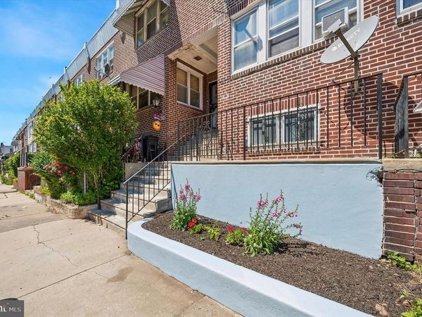 3213 W HILTON, PHILADELPHIA, PA 19129