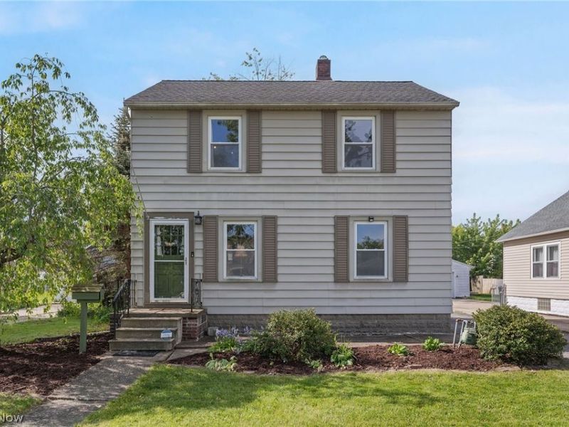 123 Lafayette Street, Elyria, OH 44035 Photo 1