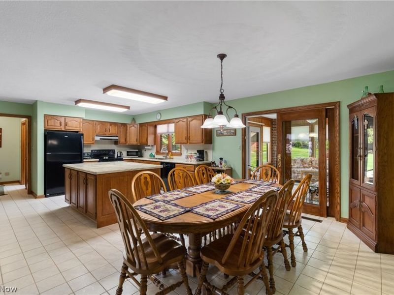 2615 Canaan Drive, Uniontown, OH 44685 Photo 13