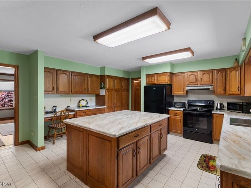 2615 Canaan Drive, Uniontown, OH 44685 Photo 15