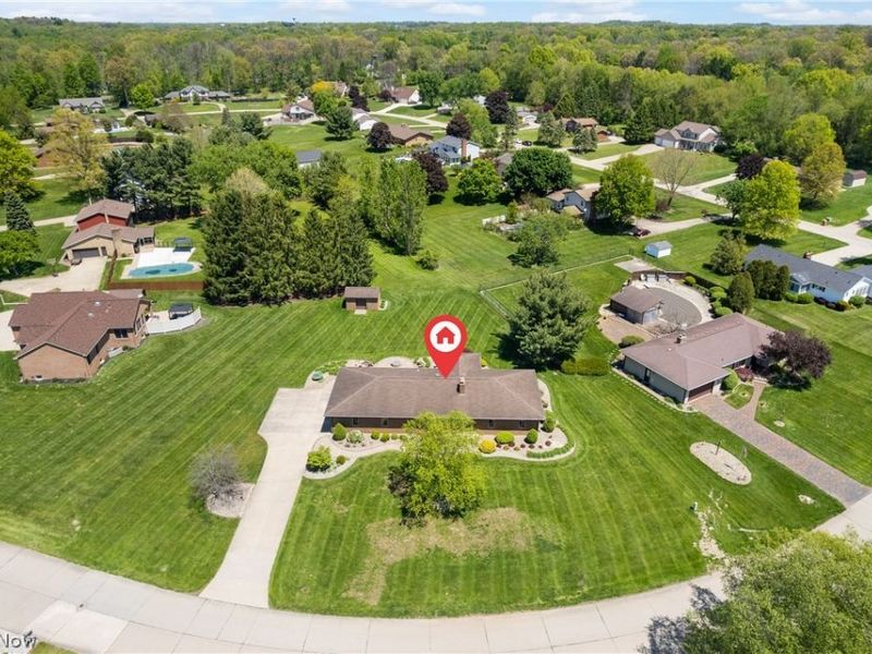 2615 Canaan Drive, Uniontown, OH 44685 Photo 6