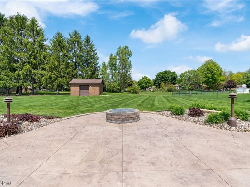 2615 Canaan Drive, Uniontown, OH 44685 Photo 7
