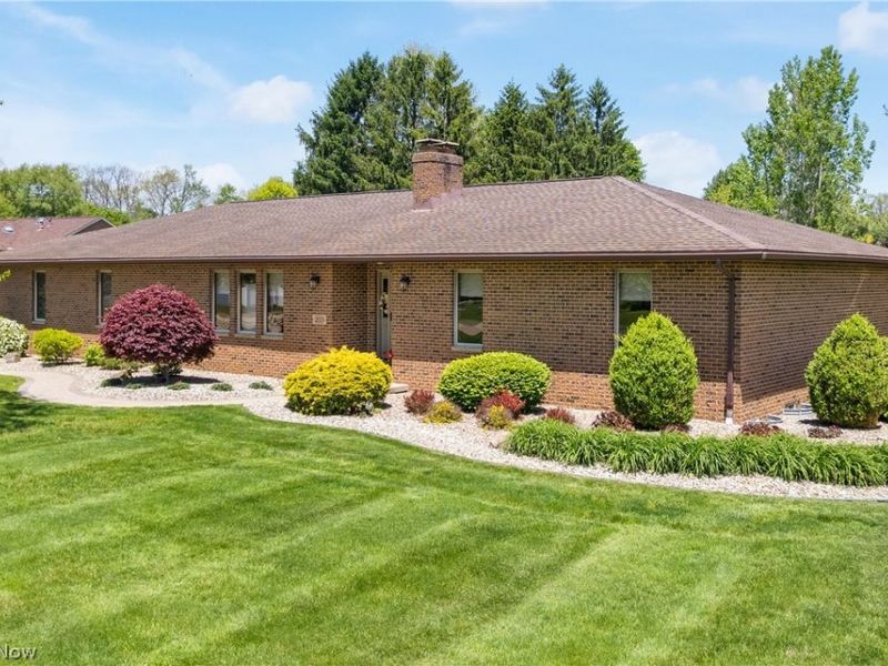 2615 Canaan Drive, Uniontown, OH 44685 Photo 8
