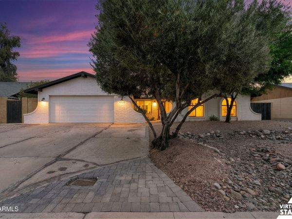 4830 E ACOMA Drive, Scottsdale, AZ 85254