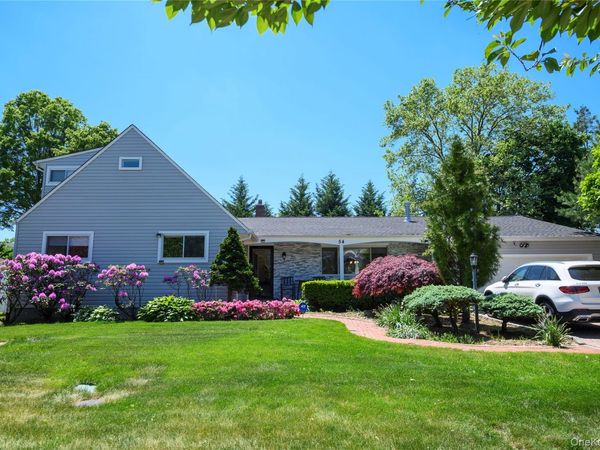 54 Ivy Drive , Jericho, NY 11753