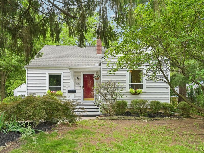 175 W Weisheimer Road, Columbus, OH 43214 Photo 2