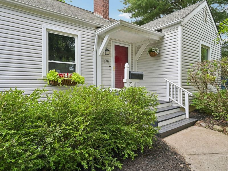 175 W Weisheimer Road, Columbus, OH 43214 Photo 3