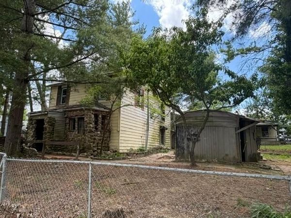 112 W Walnut Street , Pleasantville, OH 43148