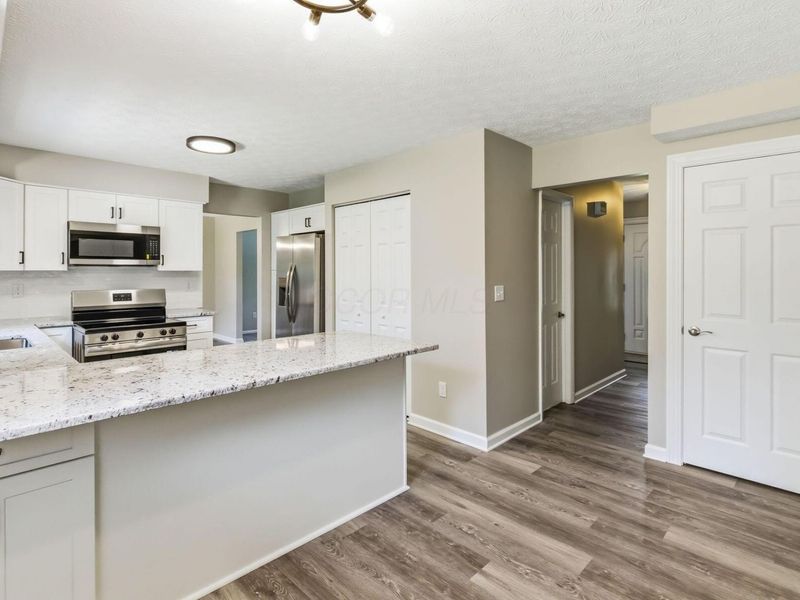 6998 Nocturne Road N, Reynoldsburg, OH 43068 Photo 3