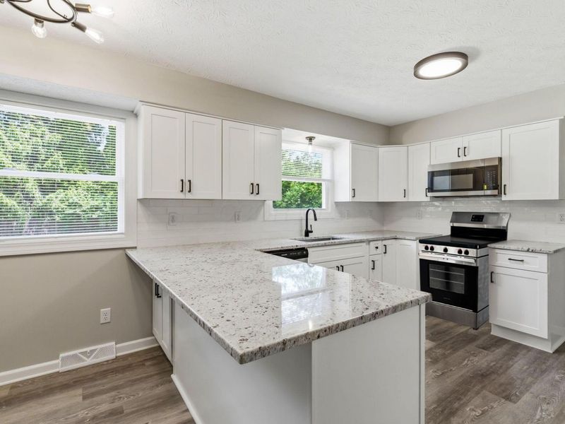 6998 Nocturne Road N, Reynoldsburg, OH 43068 Photo 4